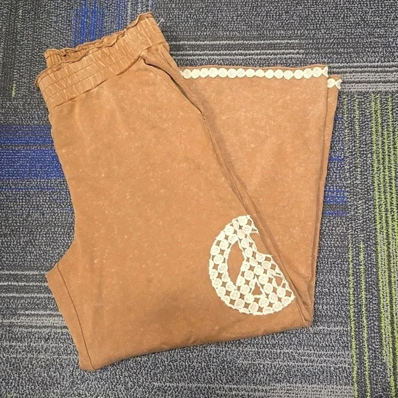 Umgee Peace Lace Applique Mineral Wash Wide Leg Pants-Size Large - Picture 6 of 16